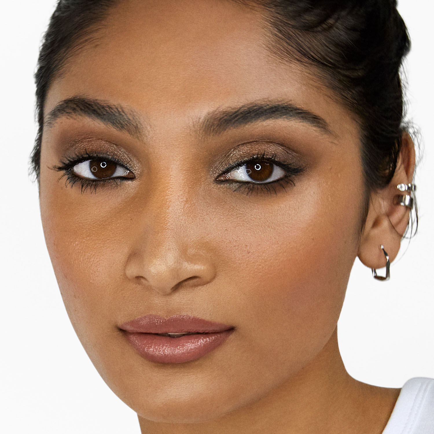 ALWAYS ON SKIN- BALANCING FOUNDATION (BASE DE MAQUILLAJE DE LARGA DURACIÓN)